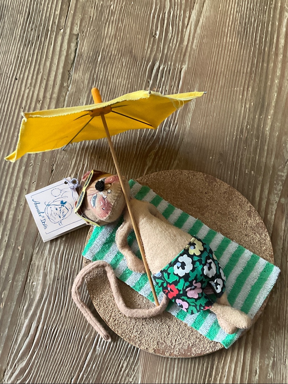Annalee 1990 vintage sunbathing mouse in Floral Swim Trunks and yellow umbrella